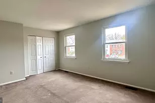 53 Eisenhower Cir, Whitehall, PA 18052 - Photo 15