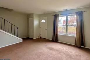 53 Eisenhower Cir, Whitehall, PA 18052 - Photo 3