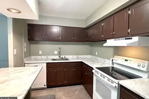 53 Eisenhower Cir, Whitehall, PA 18052 - Photo 9