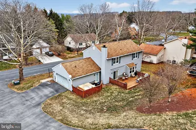 7914 Woodsbluff Run, Fogelsville, PA 18051 - Photo 3