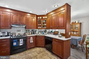 7914 Woodsbluff Run, Fogelsville, PA 18051 - Photo 31