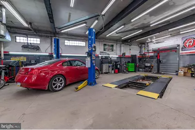 2227 N 3rd Avenue, Whitehall, PA 18052 - Photo 15