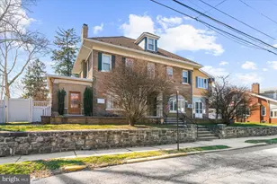 2227 Gordon St, Allentown, PA 18104 - Photo 3