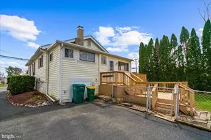 1138 Brookside Rd, Wescosville, PA 18106 - Photo 3