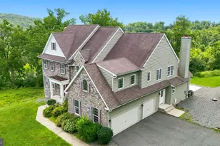 6520 Granville Rd, Zionsville, PA 18092 - Photo 3