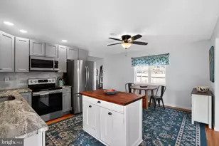 138 S 9th St, Coopersburg, PA 18036 - Photo 5