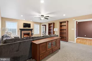 5529 Summit St, Whitehall, PA 18052 - Photo 7