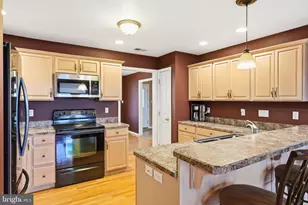 5529 Summit St, Whitehall, PA 18052 - Photo 15