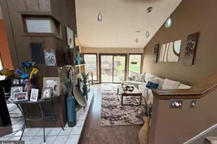 2253 Skyline Dr, Slatington, PA 18080 - Photo 7