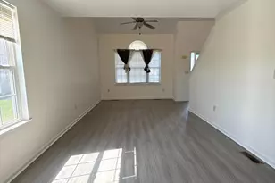 2085 Juniper Dr, Coplay, PA 18037 - Photo 5