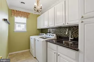 2001 Rolling Meadow Dr, Macungie, PA 18062 - Photo 15