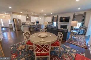 4085 Eveningstar Rd, Emmaus, PA 18049 - Photo 3