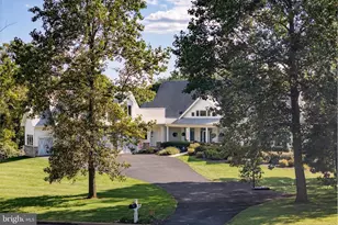 6410 Sweetbriar Ln, Zionsville, PA 18092 - Photo 15