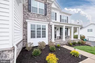 6215 Fox Glove, Center Valley, PA 18034 - Photo 5