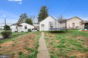 240 5th St, Whitehall, PA 18052 - Photo 29