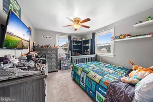 240 5th St, Whitehall, PA 18052 - Photo 17