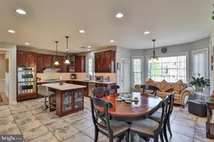 19 Springwood Dr, Allentown, PA 18104 - Photo 23