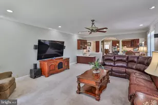 19 Springwood Dr, Allentown, PA 18104 - Photo 47