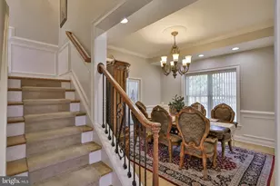 19 Springwood Dr, Allentown, PA 18104 - Photo 17