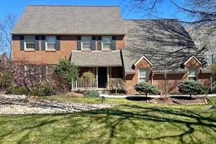 1551 Duxbury Ct, Allentown, PA 18104 - Photo 3