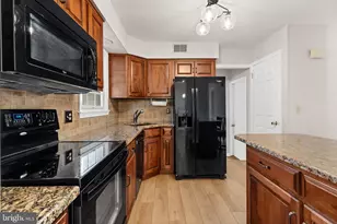 5139 Tilghman St, Coopersburg, PA 18036 - Photo 9