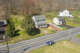 5456 Vera Cruz Rd, Emmaus, PA 18049 - Photo 3