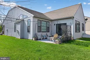 3786 Daylily Dr, Emmaus, PA 18049 - Photo 7