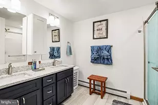 930 4th St, Whitehall, PA 18052 - Photo 11