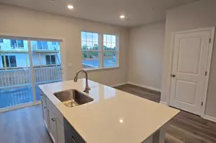 8214 Alexander Ct, Breinigsville, PA 18031 - Photo 9