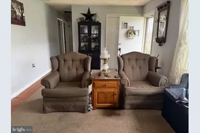 1121 North Saint Lucas Street, Allentown, PA 18104 - Photo 5