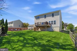 9206 Windy Bush Ln, Breinigsville, PA 18031 - Photo 23