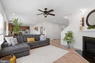 9206 Windy Bush Ln, Breinigsville, PA 18031 - Photo 5