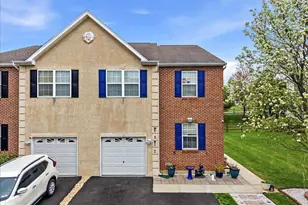 6825 Hunt Dr, Macungie, PA 18062 - Photo 3