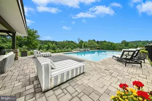 2214 N Melrose Ln, Bethlehem, PA 18015 - Photo 5