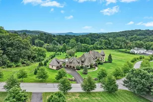 2214 N Melrose Ln, Bethlehem, PA 18015 - Photo 3