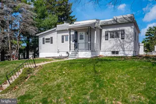 1714 Elliott Ave, Bethlehem, PA 18018 - Photo 3