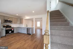 560 Long St, Emmaus, PA 18049 - Photo 5