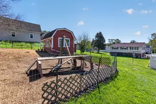 8275 Mertztown Rd, Alburtis, PA 18011 - Photo 19