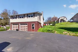 8275 Mertztown Rd, Alburtis, PA 18011 - Photo 13