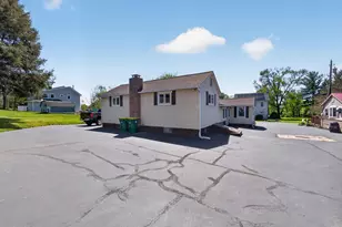 8275 Mertztown Rd, Alburtis, PA 18011 - Photo 15
