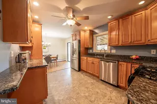4882 Pine Grove Cir, Allentown, PA 18106 - Photo 11