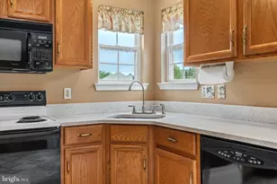 4041 Appleseed Dr, Coplay, PA 18037 - Photo 13