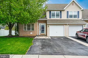 4041 Appleseed Dr, Coplay, PA 18037 - Photo 3