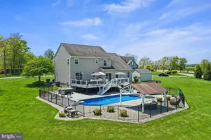 2255 Redwood Dr, Slatington, PA 18080 - Photo 3