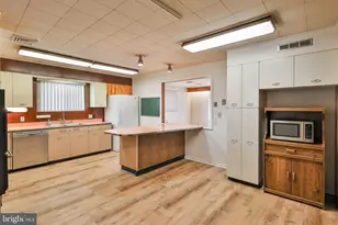 1220 S Lumber St, Allentown, PA 18102 - Photo 11
