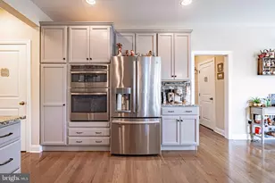 1050 Kressler Rd, Allentown, PA 18103 - Photo 23