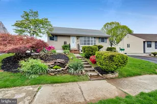 1534 Eastwood Dr, Bethlehem, PA 18018 - Photo 19
