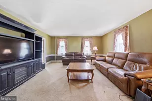 7458 S Main St, Coopersburg, PA 18036 - Photo 19
