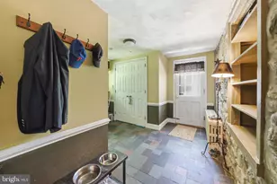 7458 S Main St, Coopersburg, PA 18036 - Photo 31