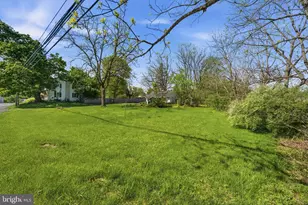 7458 S Main St, Coopersburg, PA 18036 - Photo 9